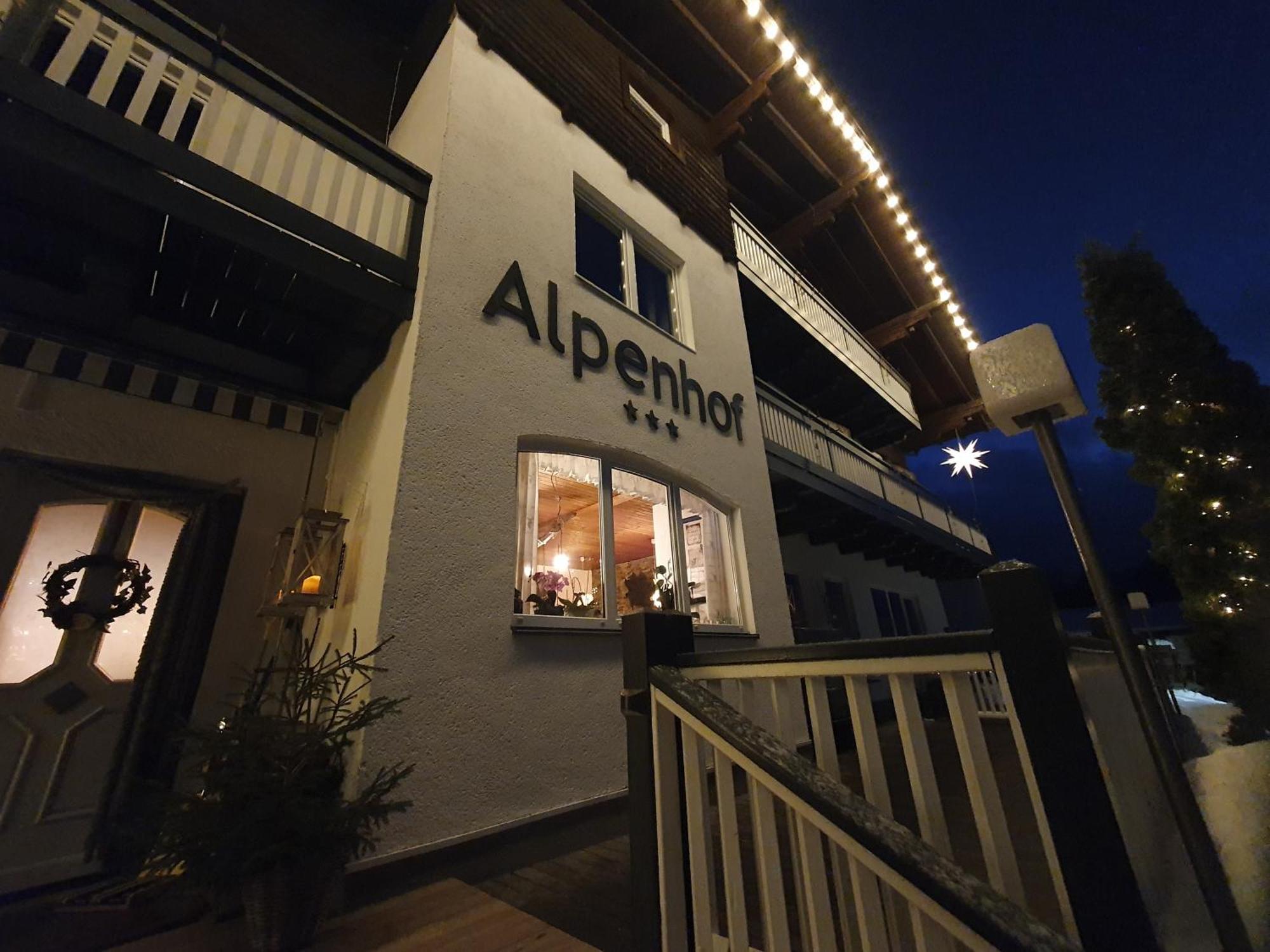 Alpenhof Hotel Sankt Martin am Tennengebirge Buitenkant foto